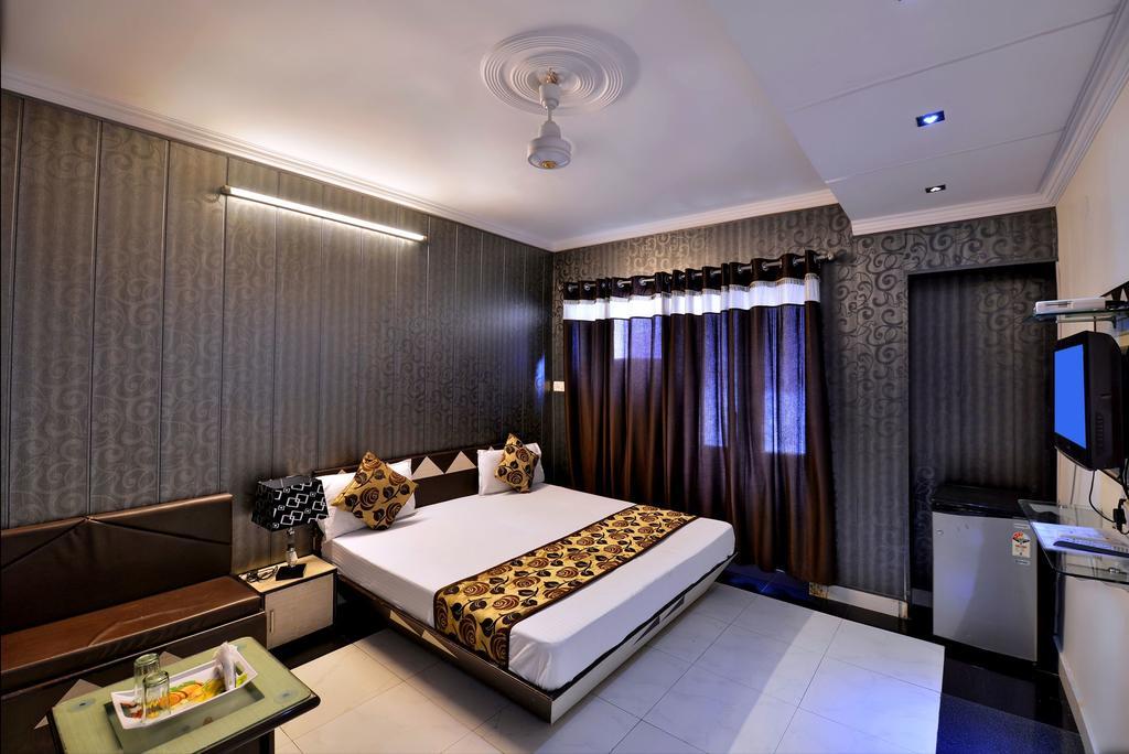 Hotel New Mg Residency Amritsar Zewnętrze zdjęcie